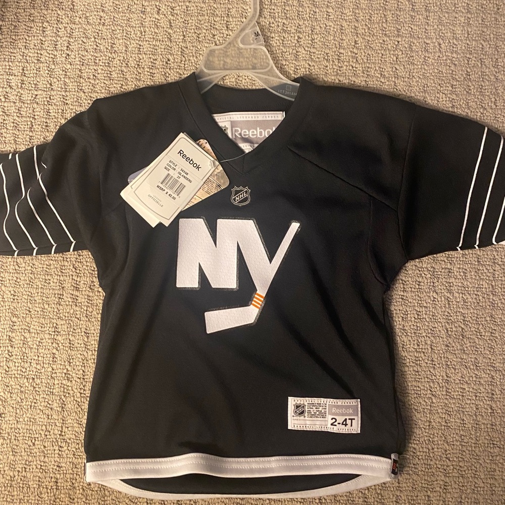 3T NY Islanders Ice Hockey Jersey
